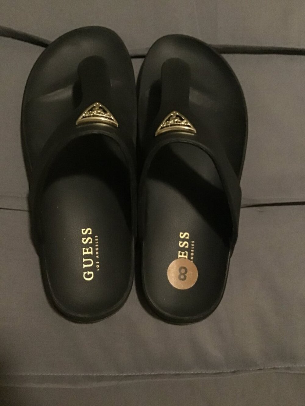 GUESS Black Logo Thong Sandals – Women’s Size 8 – NEW
